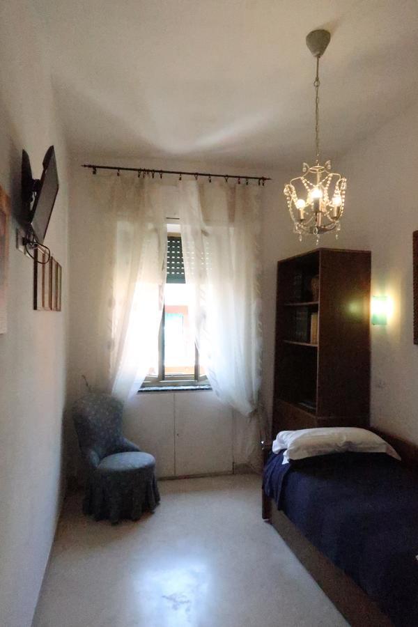 Bed and Breakfast Casa Garbata Рим Экстерьер фото